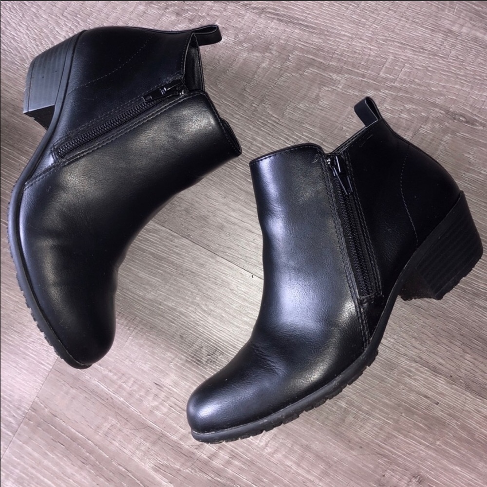 Non slip work boots